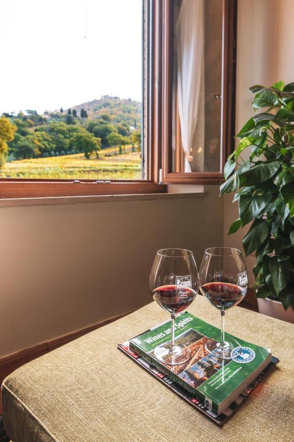 Wine Estate Rooms Paradiso Di Cacuci Montalcino Eksteriør billede
